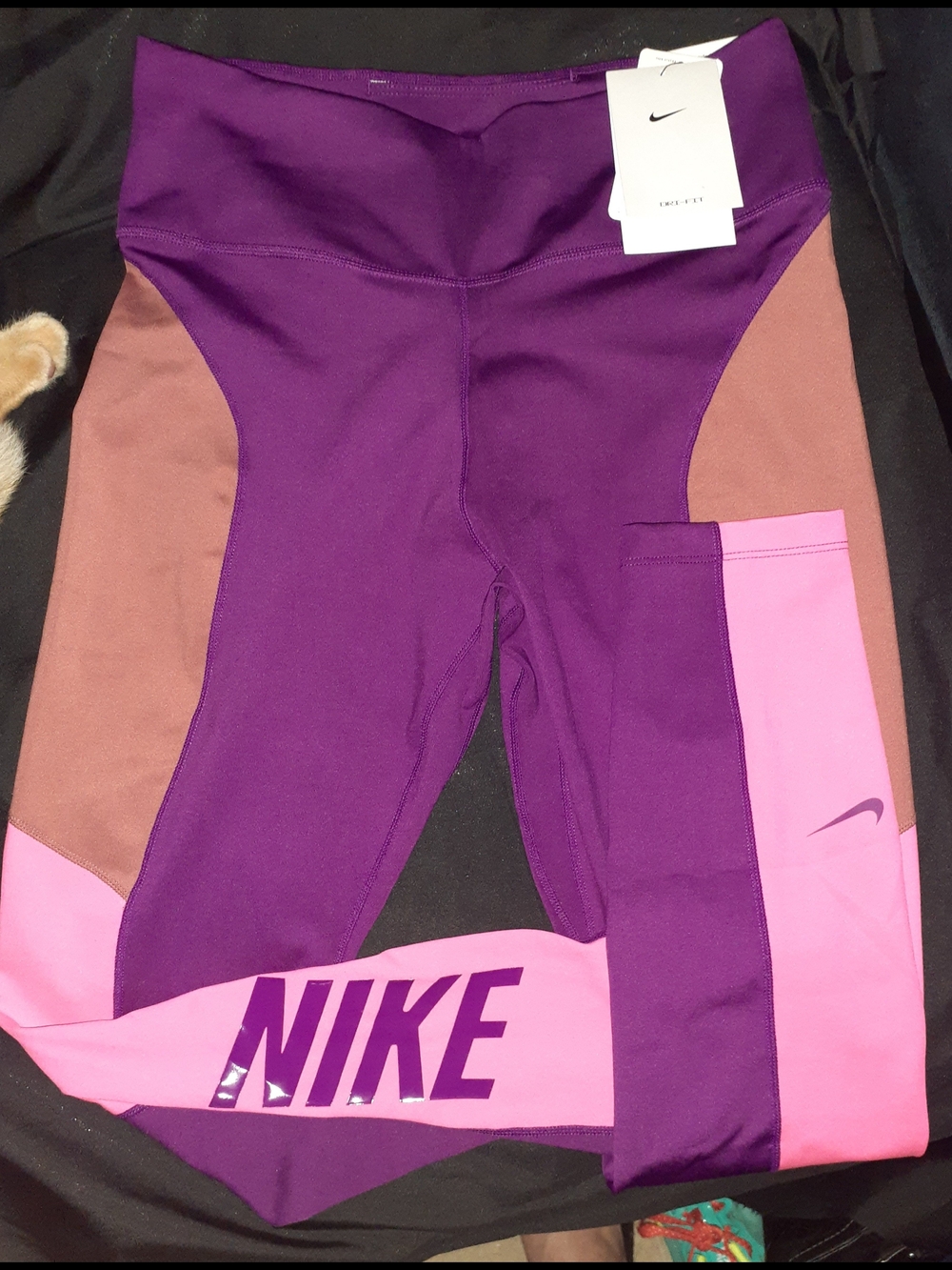 💜🩷 Nike One Dri-FIT Mid Rise 7/8 Leggings – Women’s Medium 💜🩷